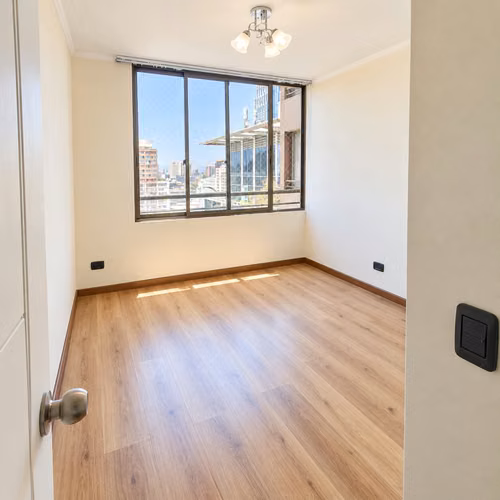 Arriendo 3D 2B con estacionamiento en pleno centro - Imagen 15