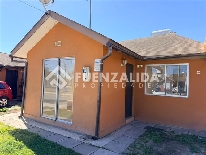 Casa en arriendo de 3 dorm, dos baños, Bosque de San Carlos - Imagen 3