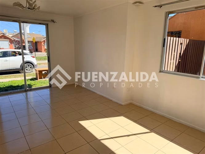 Casa en arriendo de 3 dorm, dos baños, Bosque de San Carlos - Imagen 4