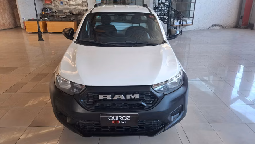 RAM 700 SLT 1.4 MT 2023 - Imagen 5