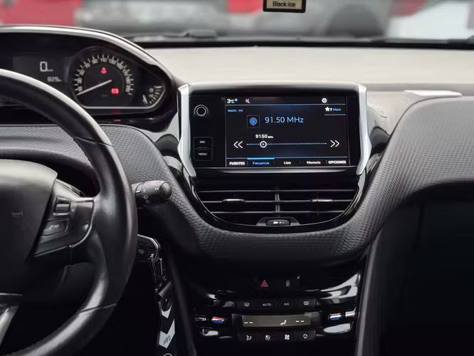 PEUGEOT 2008 1.6 BLUEHDi 2018