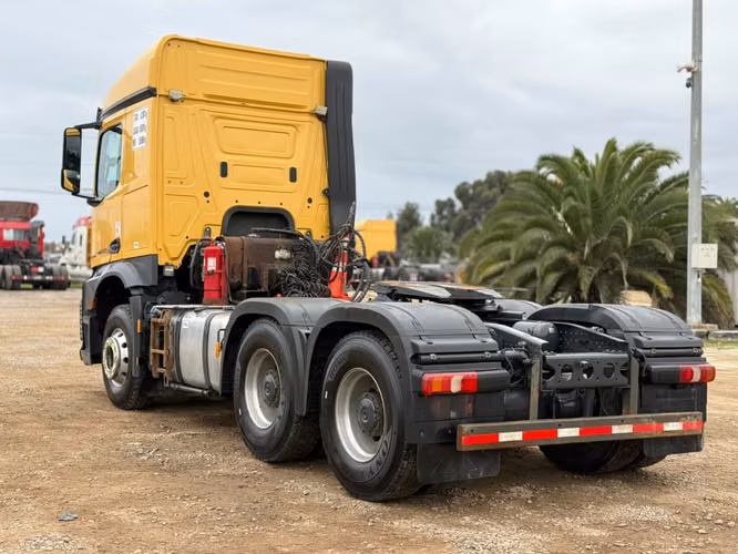 2022 Tractocamión Mercedes Benz New Actros 2645 S – 6x4 Con Retardador y Freno de Motor