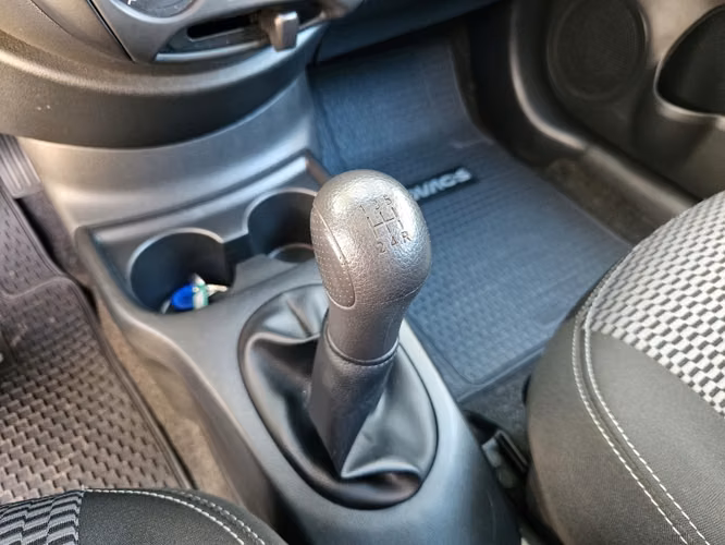 Nissan Versa 1.6 V-drive Mt 2022 - Imagen 15