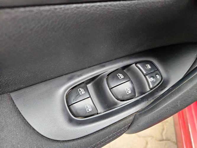 Nissan Qashqai 2.0 Sense Mt 2018