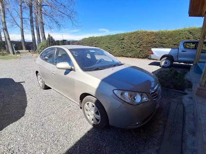 Hyundai Elantra - Imagen 2
