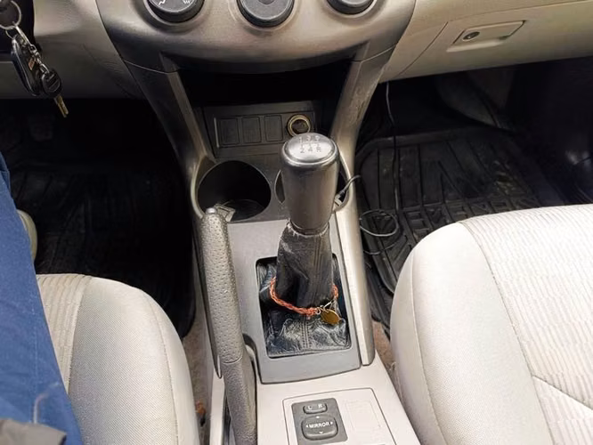 TOYOTA RAV4 LUJO 4X2 - 2013 | 2759 - Imagen 19