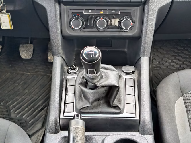 VOLKSWAGEN AMAROK 2023 - Imagen 19