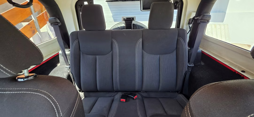 VENDO JEEP WRANGLER SAHARA - Imagen 8