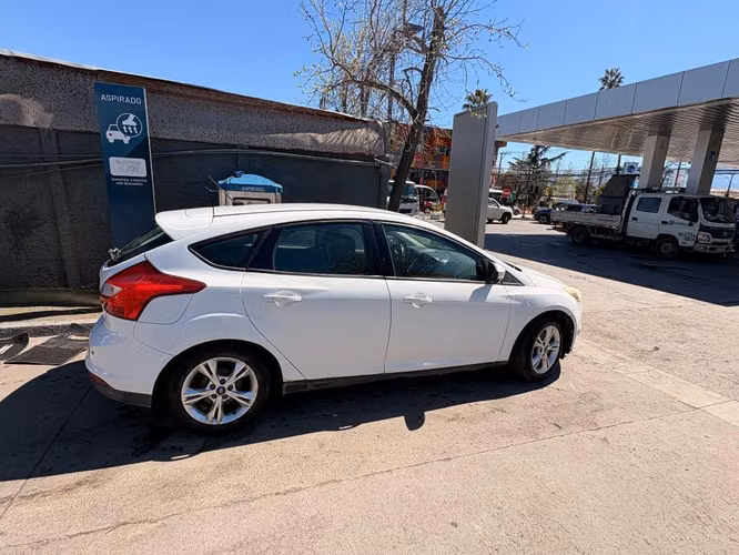 FORD FOCUS 2014 - Imagen 4