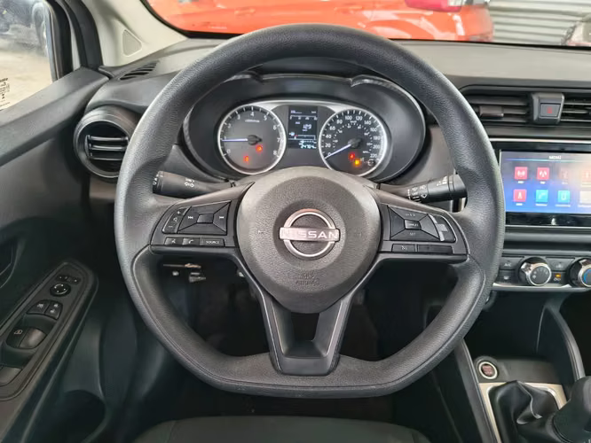 Nissan Versa SENSE 1.6 MT 4X2 2025 - Imagen 12