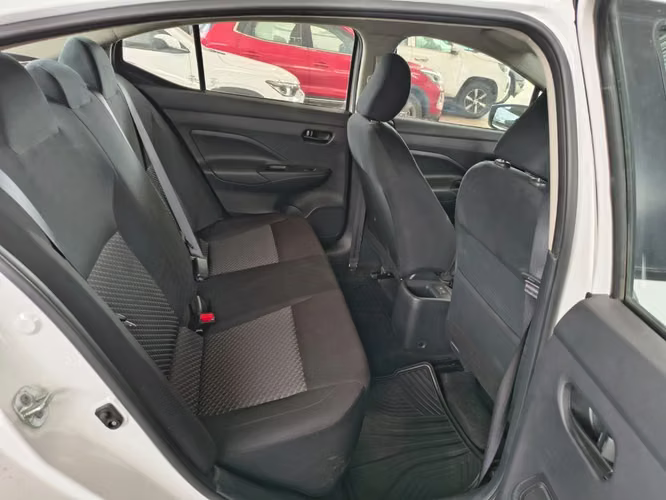 Nissan Versa SENSE 1.6 MT 4X2 2025 - Imagen 18
