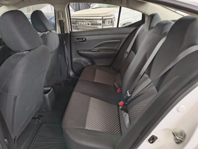 Nissan Versa SENSE 1.6 MT 4X2 2025 - Imagen 20