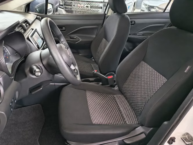 Nissan Versa SENSE 1.6 MT 4X2 2025 - Imagen 10
