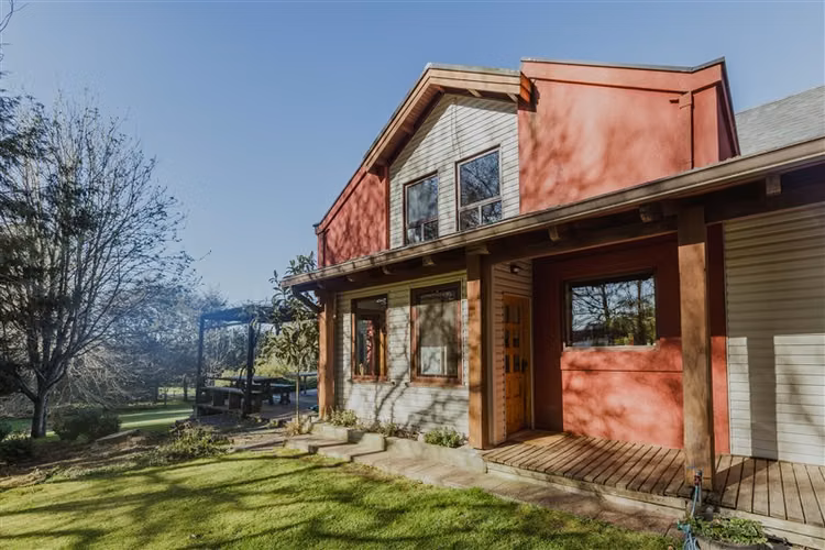 Se Arrienda Casa en Parcela 4D/4B, Piscina y Quincho, Osorno