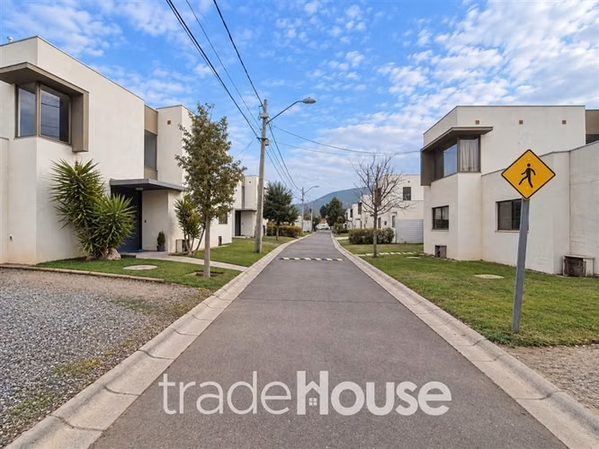 Casa en venta de 3 dorm. en Tiltil