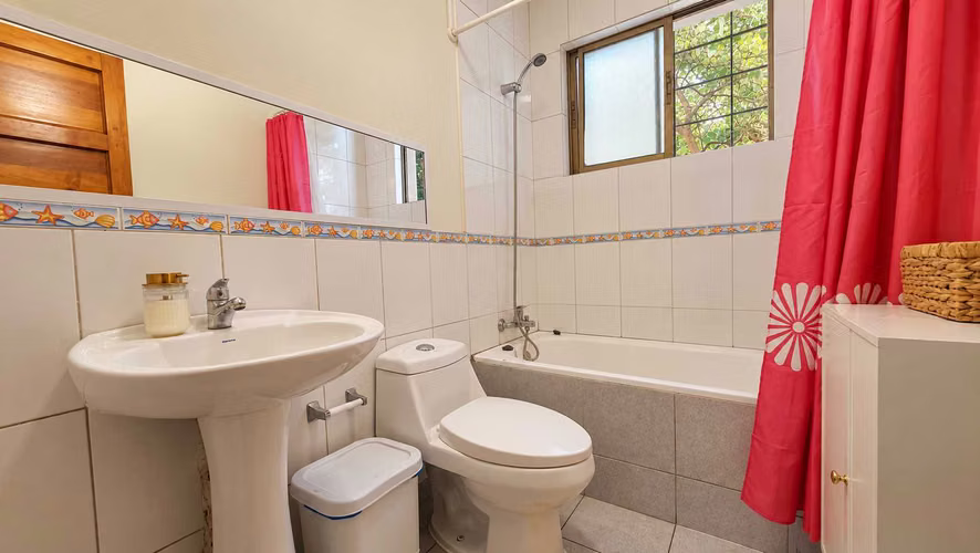 Acogedora Casa con Excelente Vista (182973) - Imagen 15