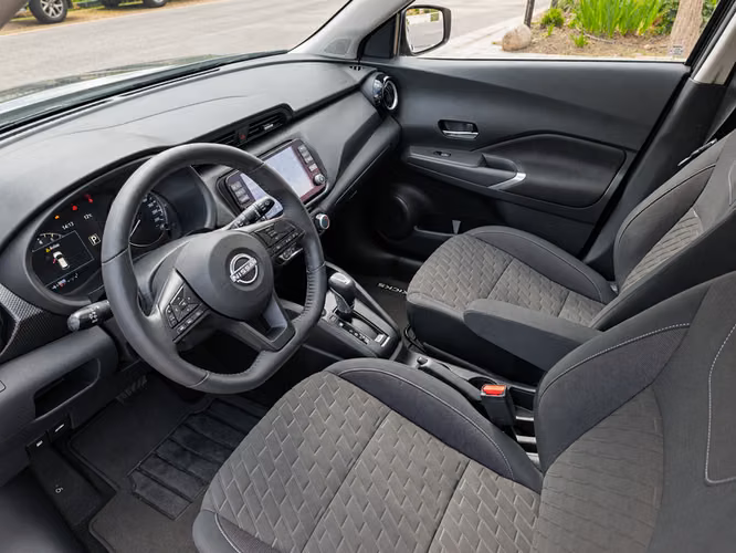 NISSAN KICKS NCF ADVANCE CVT - 2024 | 4640 - Imagen 10