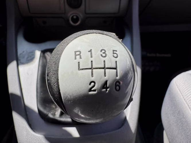 SSANGYONG STAVIC DIESEL 2.0 MEC 6 VEL SOLO 85.000 KM UNICO DUENO FULL DVD AIRE AIRBAG VER EN LAS CONDES 2014
