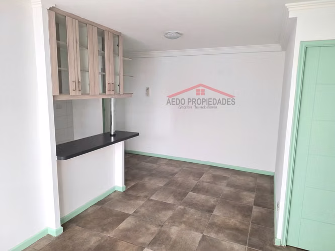 Se Arrienda Lindo Departamento, Condominio Puerta de Alcala 1, P12, comuna La Cruz.