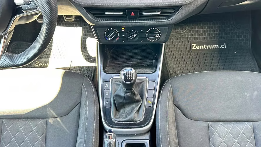 Skoda Fabia 1.0 TSI ACTIVE 4X2 HB MT 5P (2022)