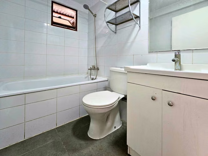 Amplia y luminosa casa en sector residencial (182984) - Imagen 12