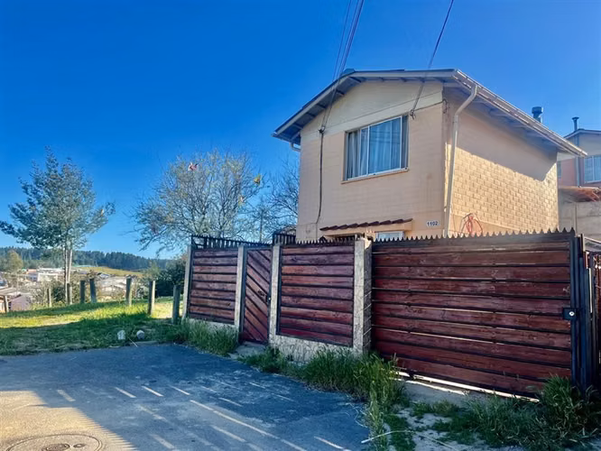 Casa en venta de 2D. 2B. 1E.1B. en Curauma