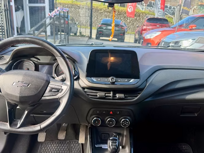 CHEVROLET ONIX TURBO RS - Imagen 9