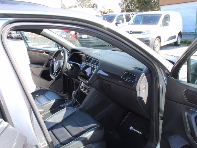 VOLKSWAGEN Tiguan 2.0 TSI 4MOTION AUTOMÁTICA 2019 - Imagen 5