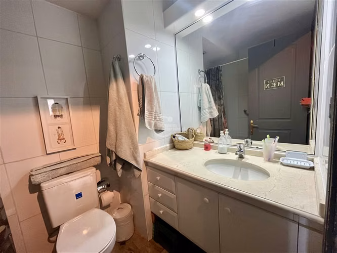 Departamento en arriendo de 4 dorm. en Vitacura