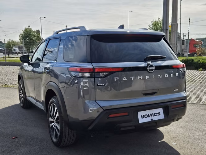 Nissan Pathfinder Advance Cvt 4wd 2026