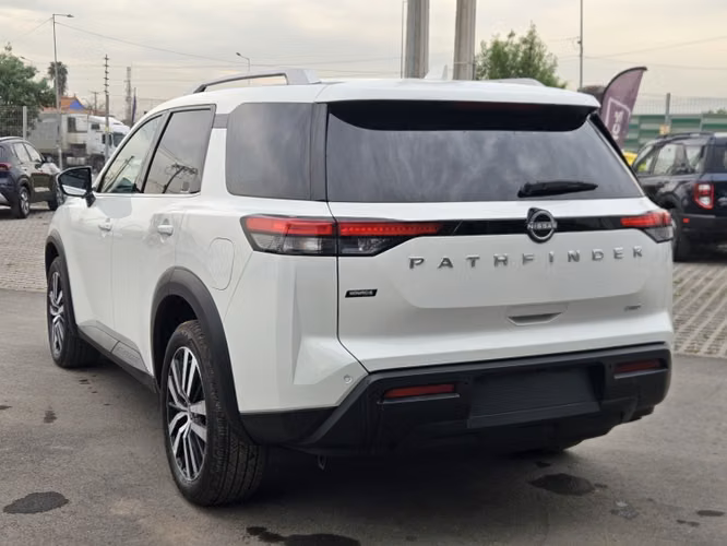 Nissan Pathfinder Exclusive 4wd 2026
