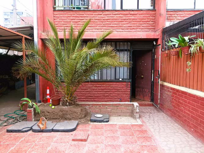 Dúplex. Calle Unión. Entre Av. Perú y Recoleta (182999)