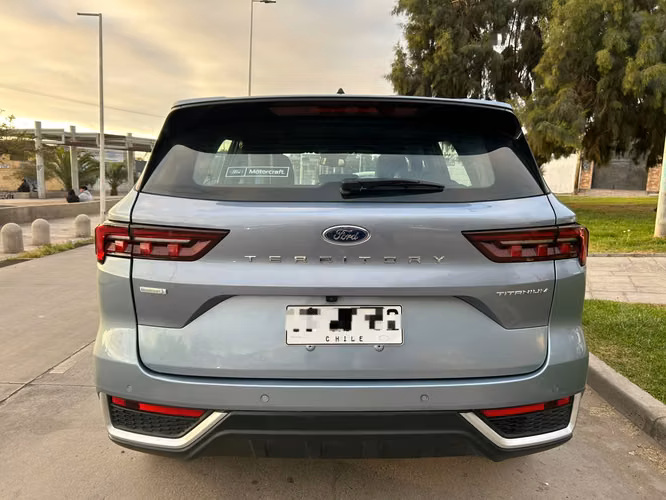 FORD TERRITORY TITANIUM FULL AUTOMATiCA 2025