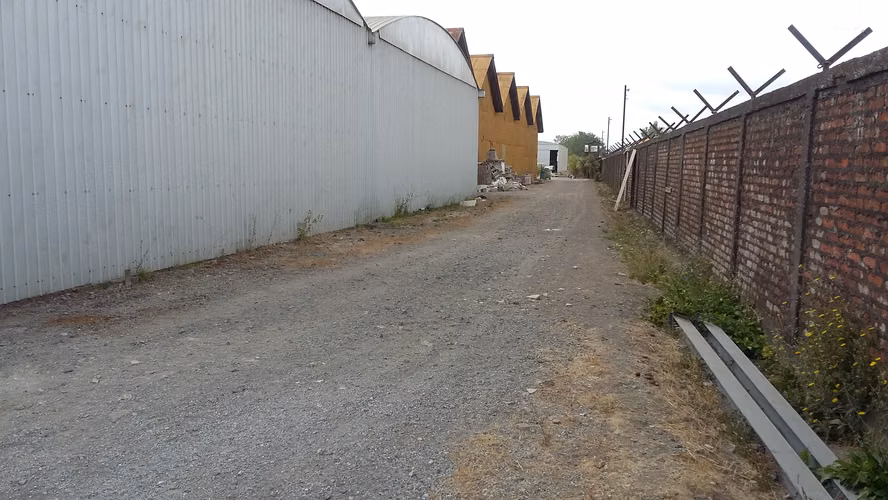 ARRIENDO  BODEGA 880M2 HTOS FAMILIARES  TALCAHUANO - Imagen 12