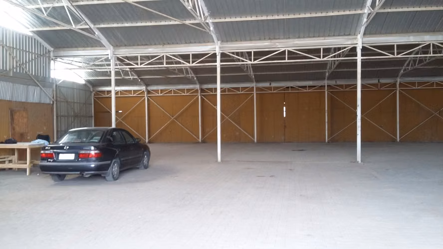 ARRIENDO  BODEGA 880M2 HTOS FAMILIARES  TALCAHUANO - Imagen 2