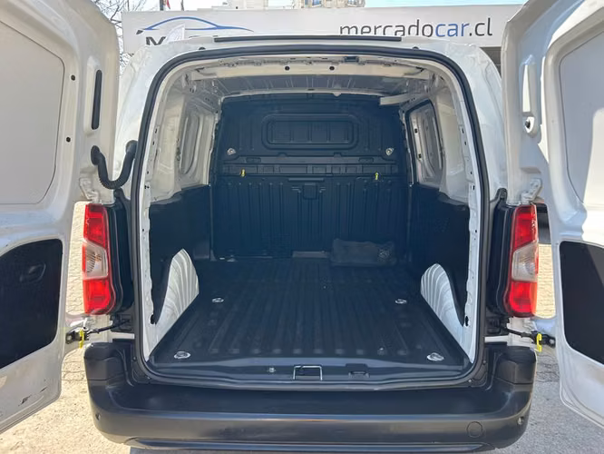 PEUGEOT PARTNER PARTNER L1 BLUEHDI 100 - 2023 | 4563 - Imagen 19