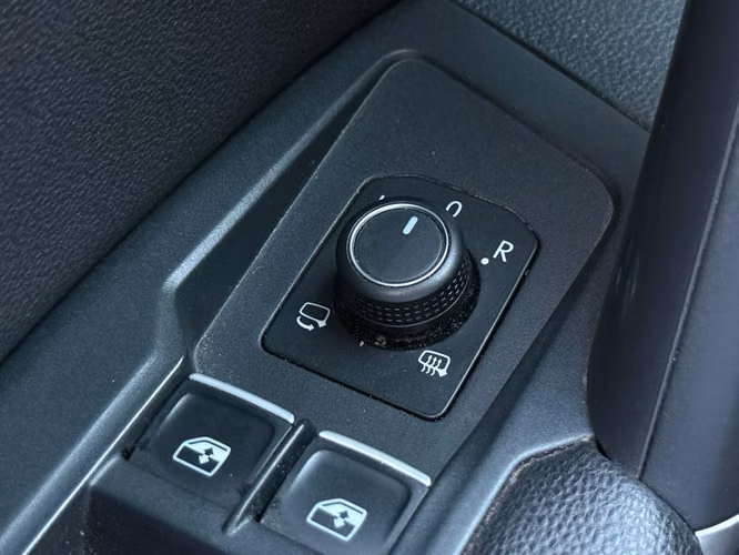 VOLKSWAGEN TIGUAN SPORT 2019 - Imagen 18