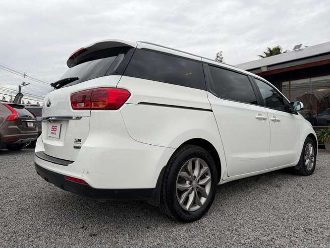 KIA GRAND CARNIVAL 2.2 DIESEL AT8 2020