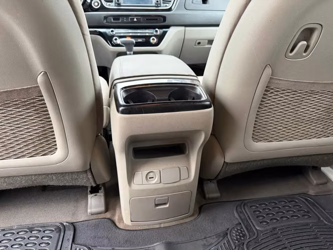 KIA GRAND CARNIVAL 2.2 DIESEL AT8 2020
