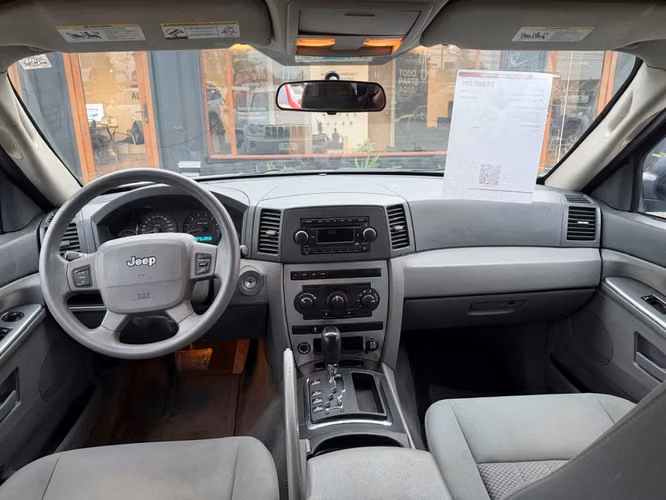 JEEP GRAND CHEROKEE LAREDO 3.7 4X4 2006