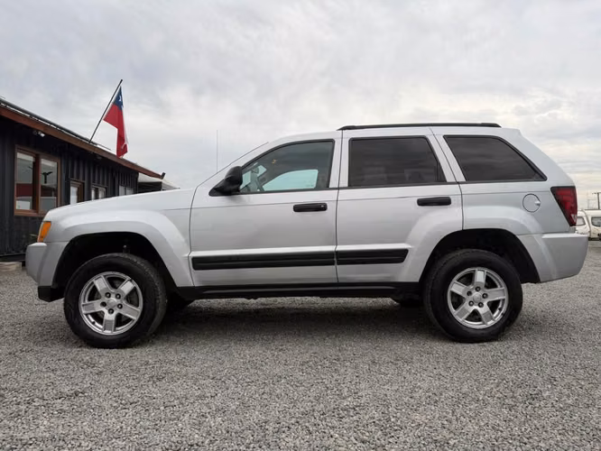 JEEP GRAND CHEROKEE LAREDO 3.7 4X4 2006