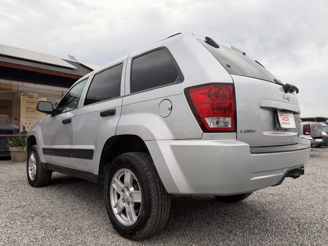JEEP GRAND CHEROKEE LAREDO 3.7 4X4 2006