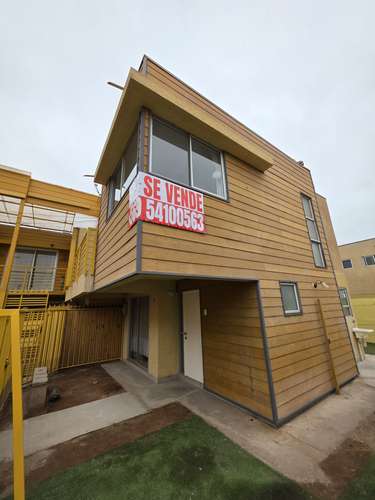 CASA EN VENTA COND EL ALTO 3D 2B 2 ESTAC BODEGA 97 Y 68 M2