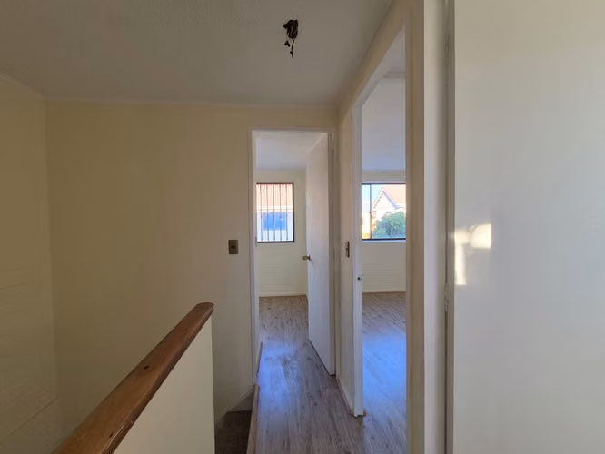 VIVE EN UN ENTORNO SEGURO CASA FAMILIAR DE 4 DORMITORIOS - Imagen 17