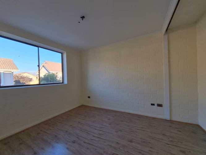 VIVE EN UN ENTORNO SEGURO CASA FAMILIAR DE 4 DORMITORIOS - Imagen 23