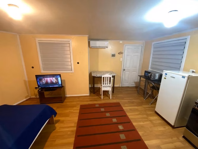 Cabaña Interior Un Ambiente para Persona Sola - Gastos Incluidos - Imagen 5