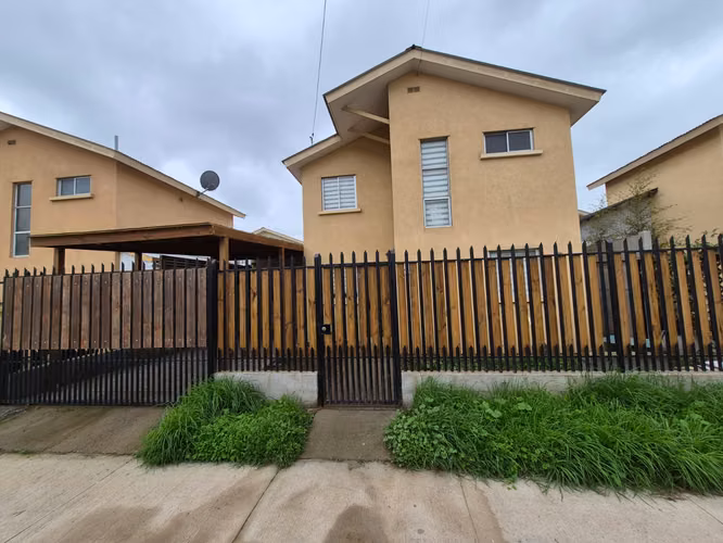 ARRIENDO CASA 3D 3B FALDEOS DE LA FLORIDA EN LA SERENA