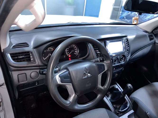 L200 WORK CR 4X2 RRRD62-SANTIAGO - Imagen 13