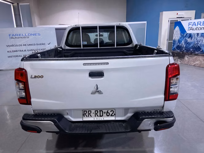 L200 WORK CR 4X2 RRRD62-SANTIAGO - Imagen 18