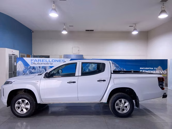 L200 WORK CR 4X2 RRRD62-SANTIAGO - Imagen 2